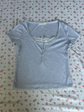 Lace Trim Short-Sleeve Ribbed Top - Light Gray